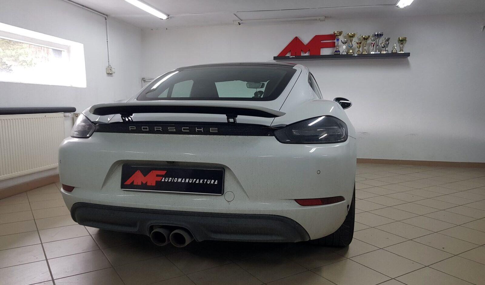 Porsche Cayman 2019r.